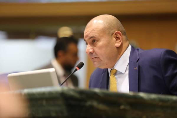 العودات يدافع عن مجلس النواب بعد ادعاءات لنائبة سابقة