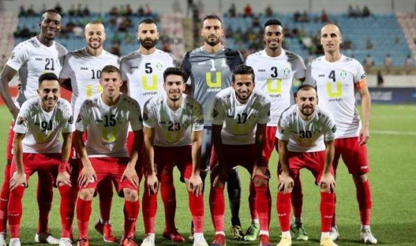 الوحدات يطلب حكاما من الخارج لمباراة السلط