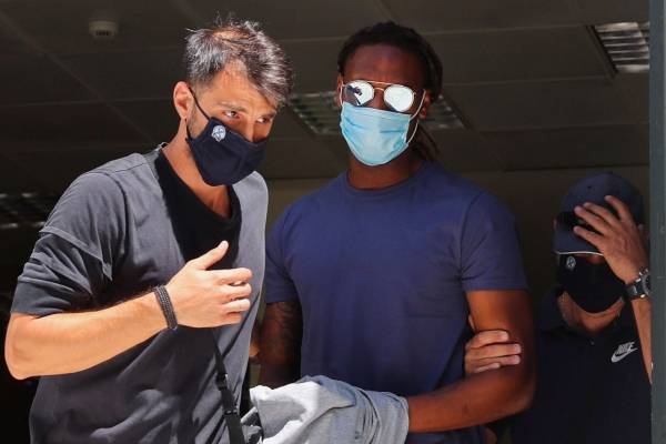 اعتقال المدافع البرتغالي سيميدو في اليونان لإدعاءات حول اعتدائه جنسيا على قاصر