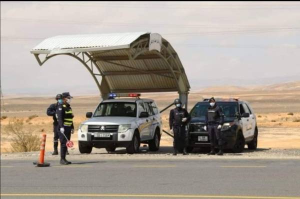 ضبط مركبة تسير بسرعة 194 كم على طريق المطار