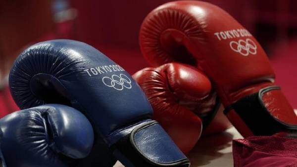 وفاة ملاكمة مكسيكية بعد تلقيها ضربة قاضية في نزال بكندا