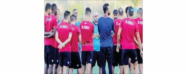 مؤقتة الفيصلي تلتقي الهيئة الاستشارية وأعضاء الجهاز الفني والإداري