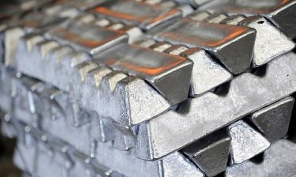 ارتفاع أسعار الألمنيوم إلى أعلى مستوياتها منذ 13 عاما