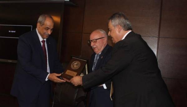 وزيرا الأشغال الأردني والفلسطيني في ضيافة المستثمرين .. (تفاصيل وصور)