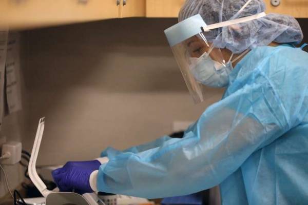 9 وفيات و1086 إصابة جديدة بكورونا