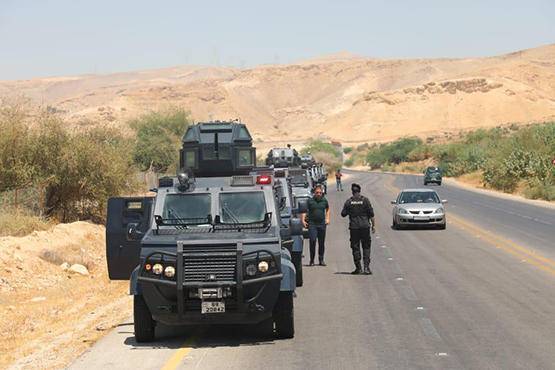 اصابة مصنف خطير بادر باطلاق النار على قوة امنية