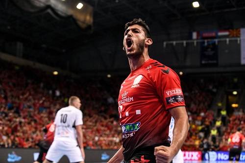 يحيى خالد أفضل لاعب في الجولة الأولى لأبطال أوروبا