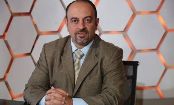 أبو الراغب يعرب عن رغبته الاستفادة من الخبرات المصرية في ضبط المشهد الإعلامي