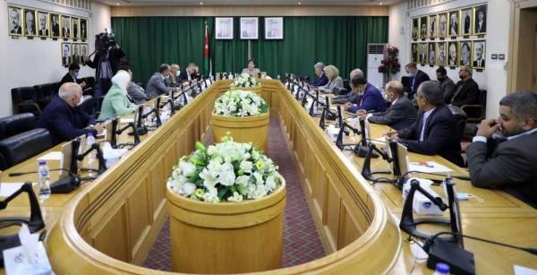 الحوار الوطني في الأعيان تلتقي وزير الشباب