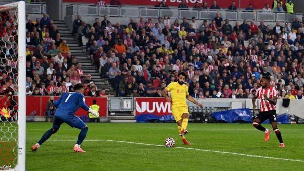 ليفربول يتعثر وصلاح يكتب التاريخ في المباراة المجنونة