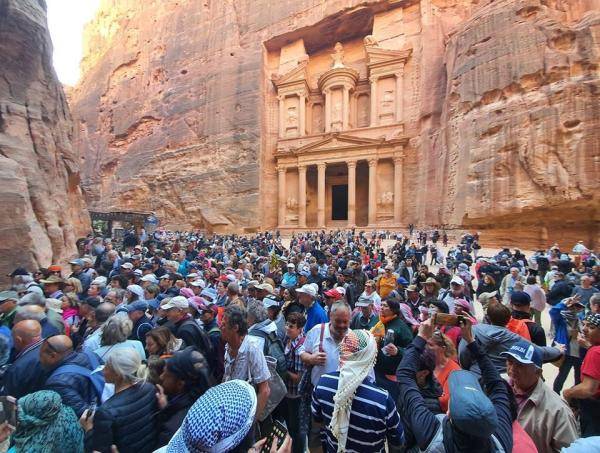 خبير: الاعداد الكبيرة من زوار المواقع الاثرية قد تتسبب بدمارها