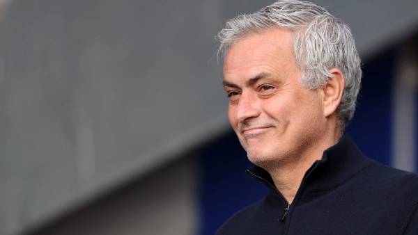 سر إلغاء مؤتمر مورينيو عقب خسارة الديربي