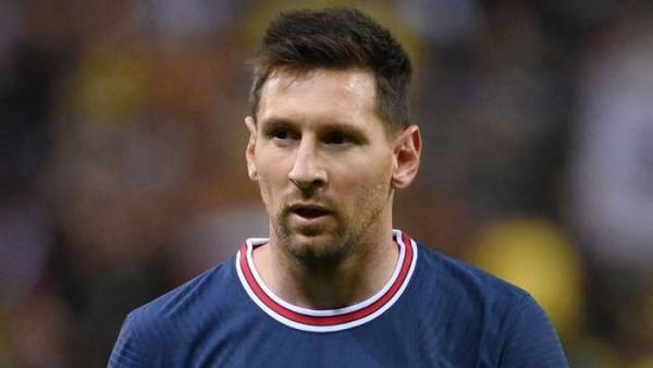 كالمتفرج .. عرض باهت لميسي بسقوط باريس أمام رين