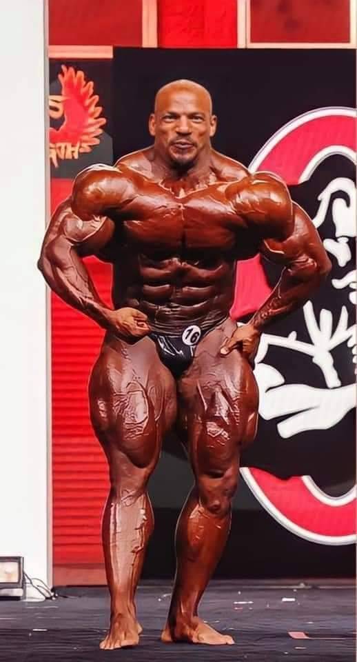 بيج رامي يقترب من الاحتفاظ بلقب مستر أولمبيا