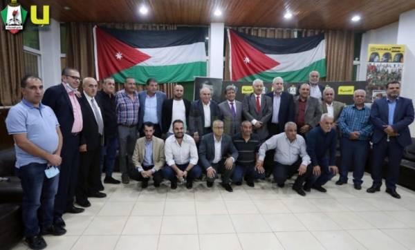 الدستور تصالح الوحدات في مقر النادي وتعتذر عن إساءتها للجماهير