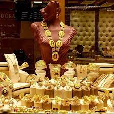 نقيب الحلي والمجوهرات يحذر