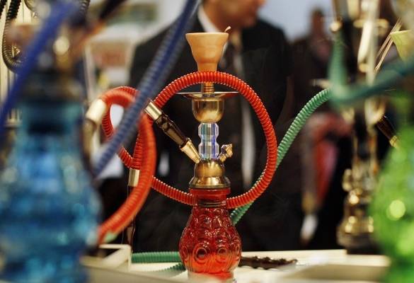 قرار مرتقب حول عودة الأراجيل داخل المقاهي