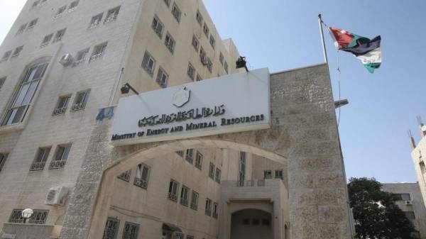 وزير الطاقة: دراسة تقرير تشيزي حول انقطاع الكهرباء الأسبوع المقبل