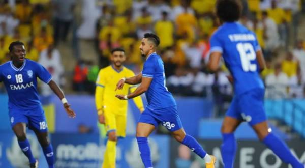 الهلال يسقط النصر ويبلغ نهائي أبطال آسيا