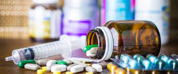 وزارة المالية تنزع فتيل الأزمة مع شركات الأدوية وتلتزم بتعهدها