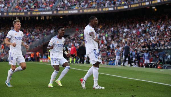 من هو شرير كامب نو الجديد؟