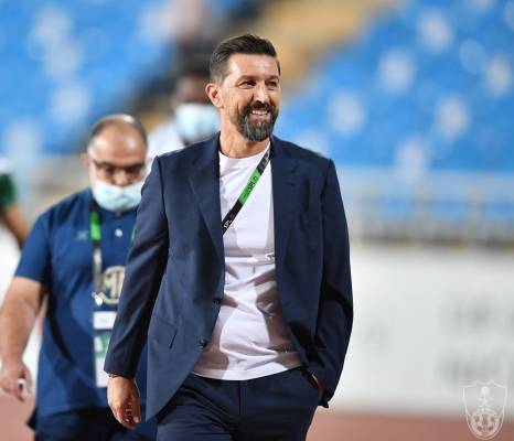 هاسي لا يعرف طعم الفوز على الهلال