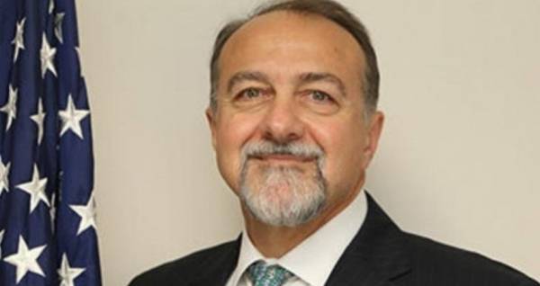 لماذا زار السفير الأمريكي مدينة العقبه. ماذا قال؟