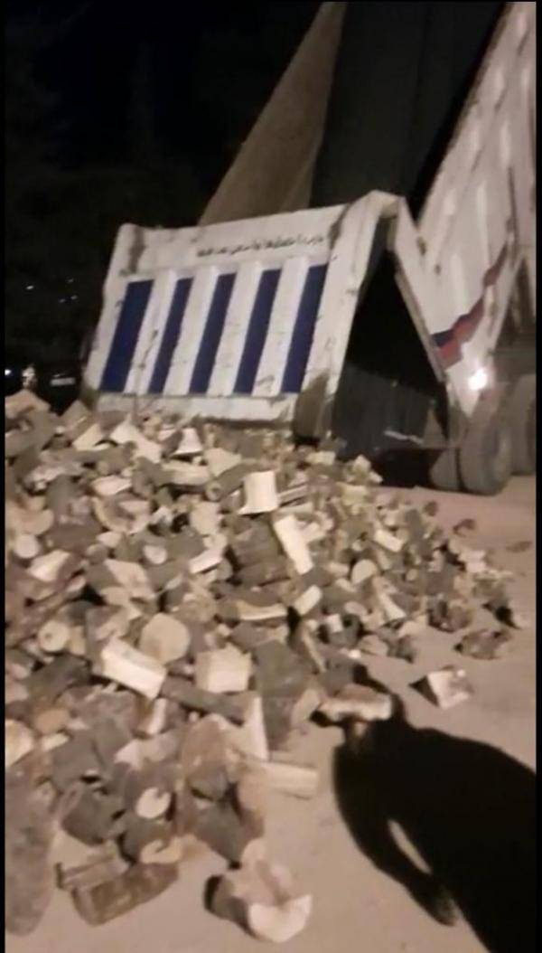 ضبط مخدرات وأحطاب مخالفة داخل مركبة شحن في عجلون