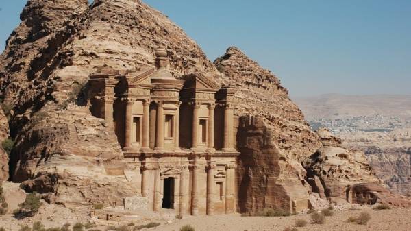 حالة الطقس ودرجات الحرارة المُتوقعة في الأردن