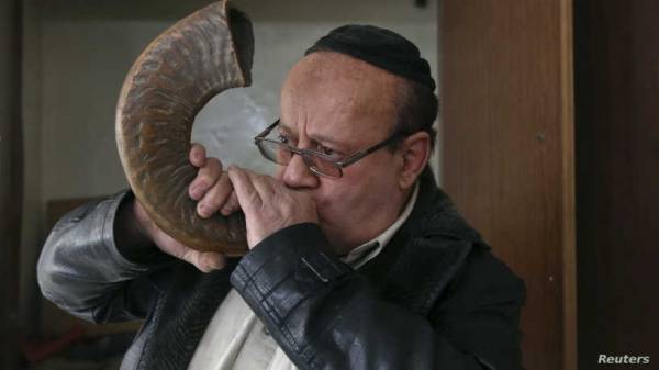 يريد 10 ملايين دولار.. أشهر يهودي أفغاني يرفض الانتقال إلى إسرائيل