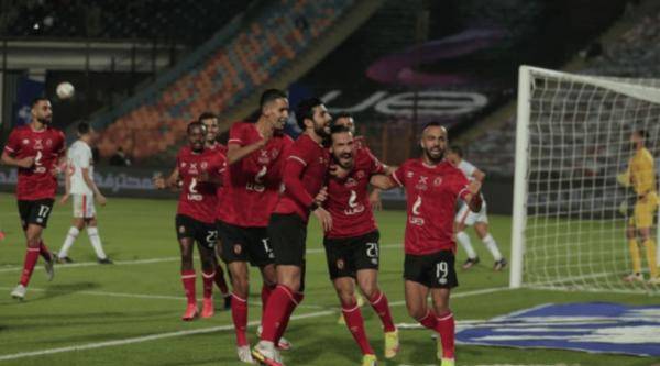 الاتحاد المصري يعاقب الأهلي والزمالك بسبب القمة الأخيرة