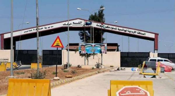 السماح بدخول الاردنيين العالقين على معبر جابر دون استيفاء الـ(30) دينارا