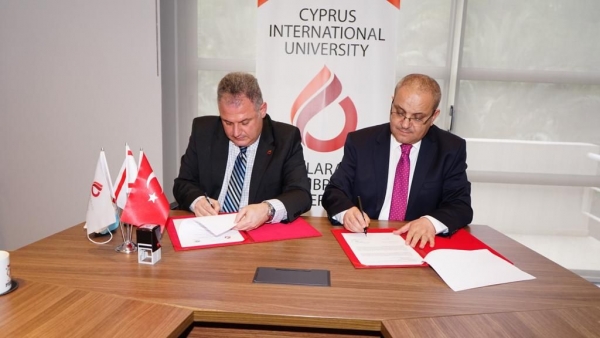 جامعة جدارا توقع مذكرة تفاهم مع جامعة قيرني الأمريكية في قبرص