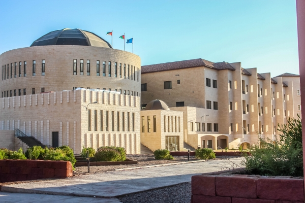 جامعة العقبة الطبية .. أول جامعة خاصة في الأردن تحصل على ترخيص نهائي من مجلس التعليم العالي