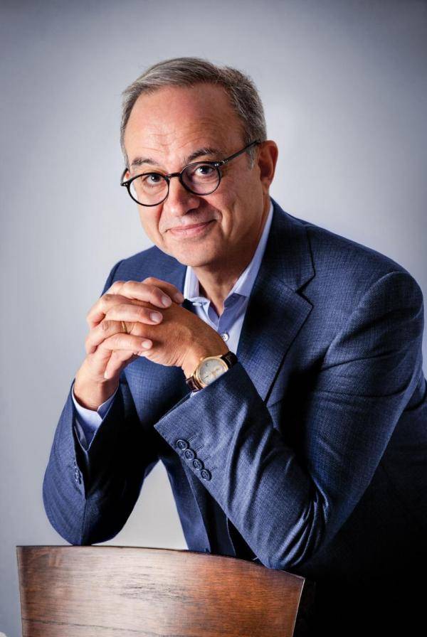 نصيحة للمسؤولين والمهتمين .. نرجو قراءة مقال مروان المعشر عن: استراتيجية الدولة الاردنية