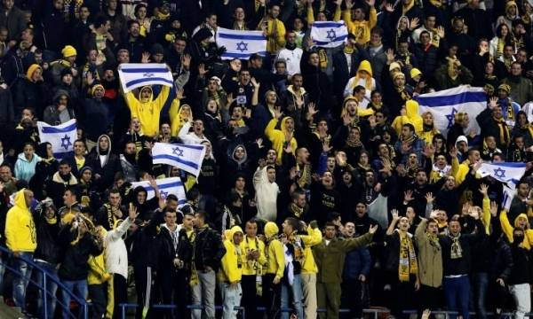 السلطات الإسرائيلية تغلق ملعب فريق “بني سخنين” العربي بعد فوزه على “بيتار القدس” العنصري