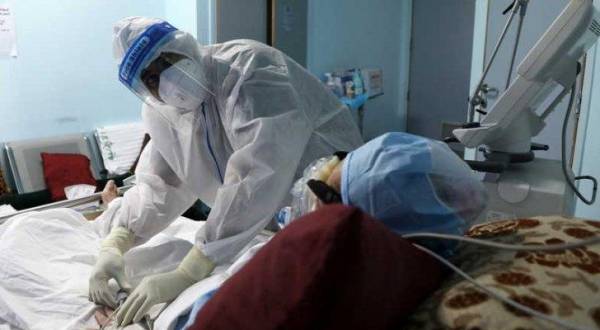 النسب الايجابية اكثر من 10  وتسجيل 26 وفاة و 5811 اصابة جديدة بكورونا