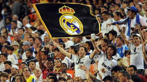 جمهور ريال مدريد يتهم مبابي بالخيانة.. والسبب ميسي