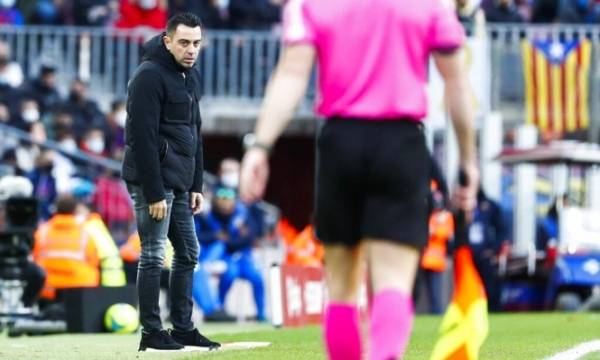 برشلونة يجهز هدية جديدة لتشافي