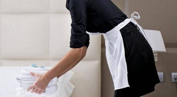 العمل توافق على استقدام عاملات منازل من اوغندا