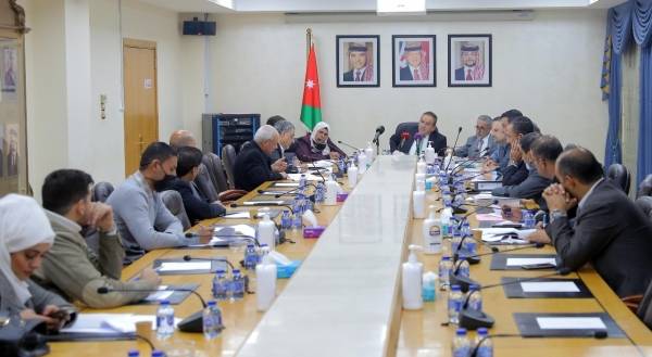 مالية النواب تناقش المخالفات البترول والبريد وبورصة عمان وتطالب بتحويلهم لمكافحة الفساد