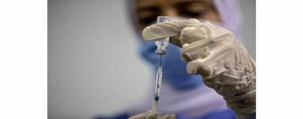 42 وفاة و5256 إصابة كورونا جديدة