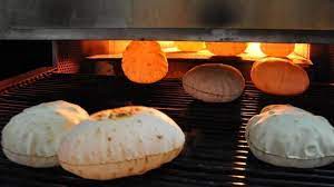 وزير الصناعة يوعز باتخاذ اجراءات لادامة عمل المخابز ومحطات المحروقات خلال المنخفض