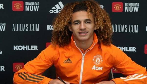 مانشستر يونايتد يوجه رسالة للموهبة التونسية