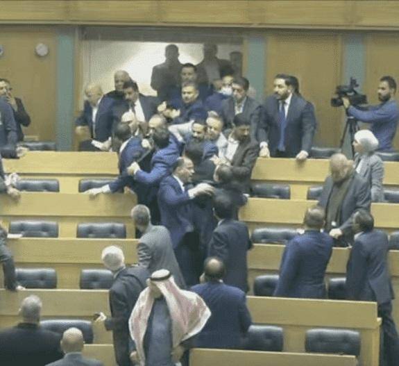 شكوى من حواري وفريج بحق الرياطي وأبو يحيى