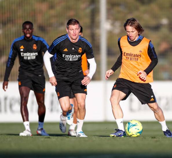 ريال مدريد يتدرب لآخر مرة في 2021