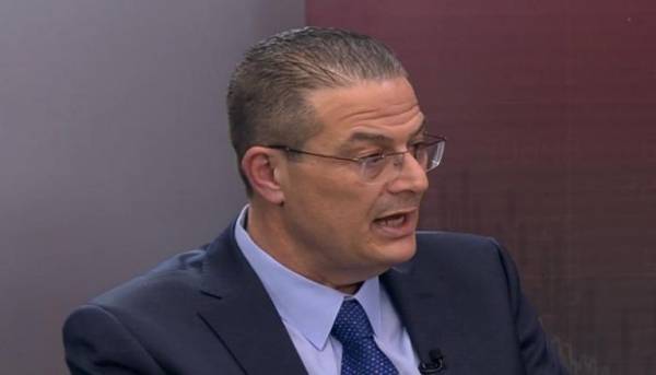 من هو عادل شركس محافظ البنك المركزي الأردني الجديد؟