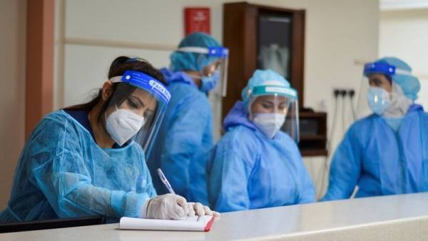 “الأوبئة”: أوميكرون سيسود في الأردن نهاية الشهر