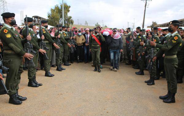 تشييع جثمان الشهيد محمد المشاقبة (صور)