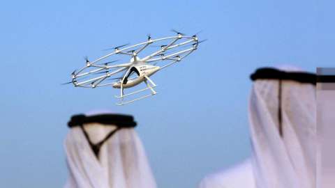 الإمارات توقف الطائرات المسيرة للهواة لمدة شهر بعد هجوم الحوثيين